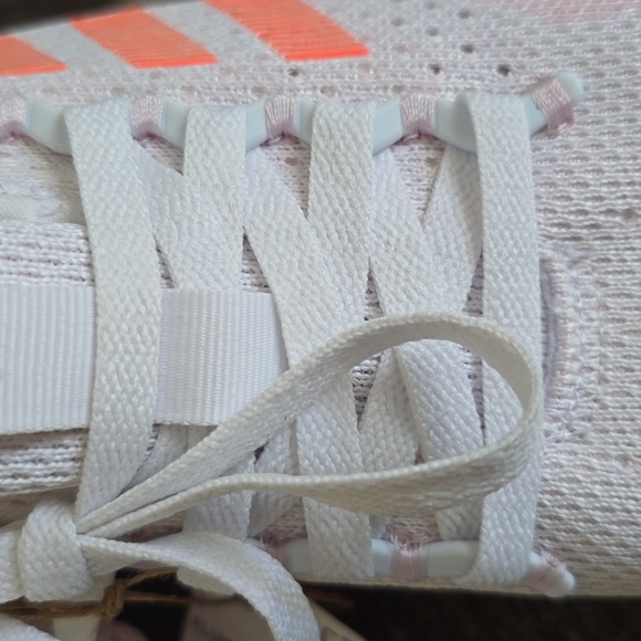 ADIDAS BRAND WOMEN'S WHITE ATHLETIC SHOES SNEAKERS SIZE 6.5 - Picture 8 of 11